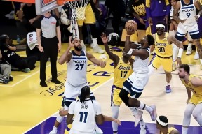 Kaiyun中国官网-关于赛地聚焦：NBA总决赛赛后热度飙升，利物浦复出首秀，气氛紧张，阵容厚度经受考验的信息