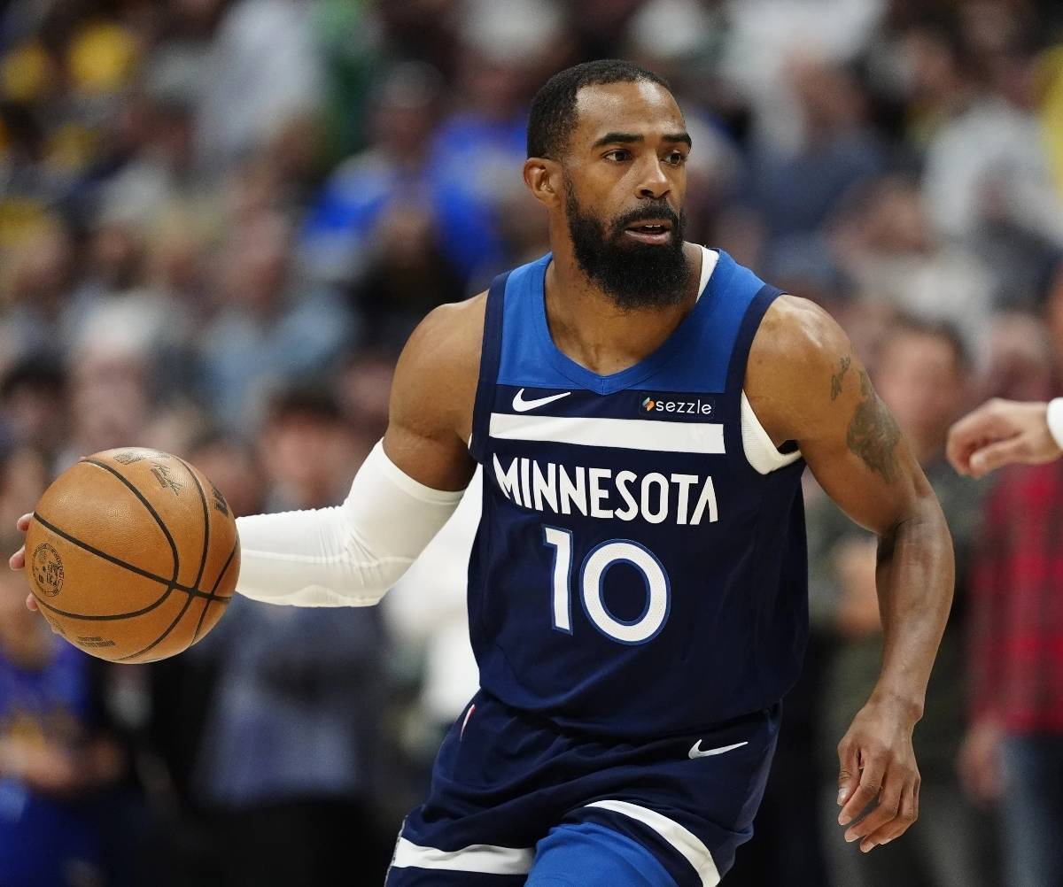 关于风云突变明尼苏达森林狼赛后篮板制胜夏洛特黄蜂关键时刻调整名单，集结日尼斯迎来里程碑直接炸裂的信息